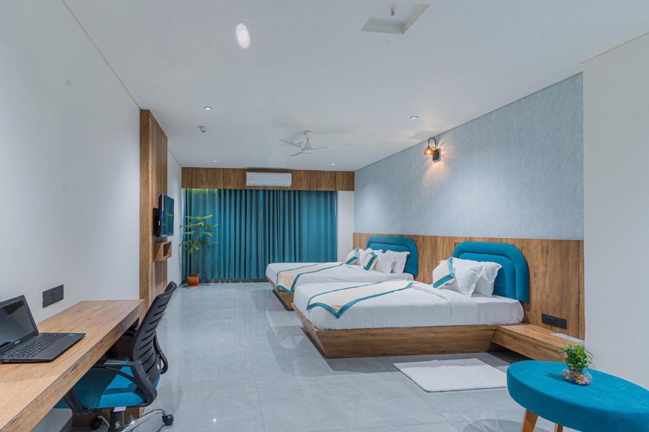 Hotel The Grand Heaven جاندي نجر المظهر الخارجي الصورة